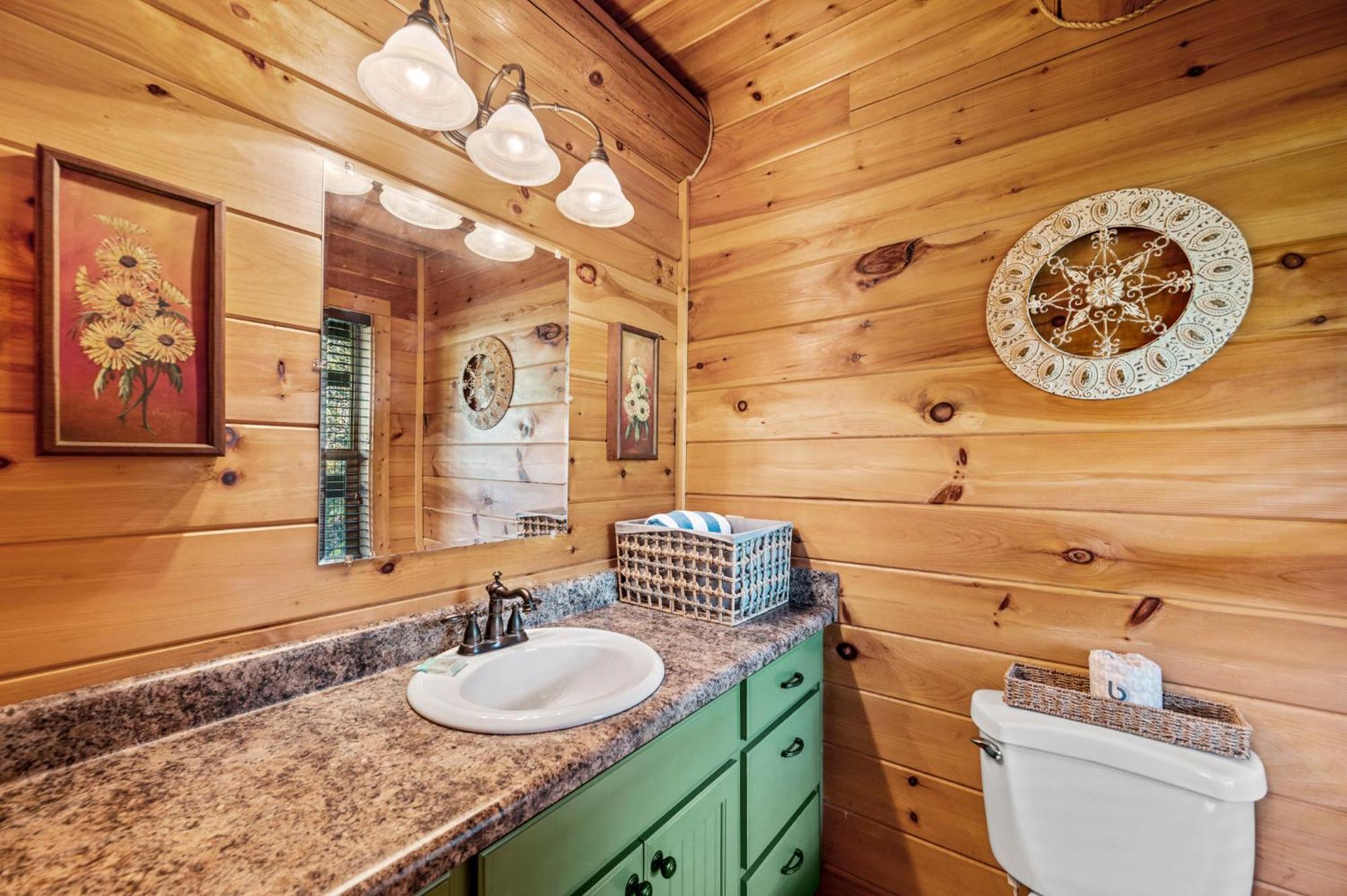 Relaxation Retreat - Pickleball Cabin - Wi-Fi, Fire Pit With Bar, Ev, Game Room, Hot Tub, Pool Access - Mins To Pf Sevierville Zewnętrze zdjęcie