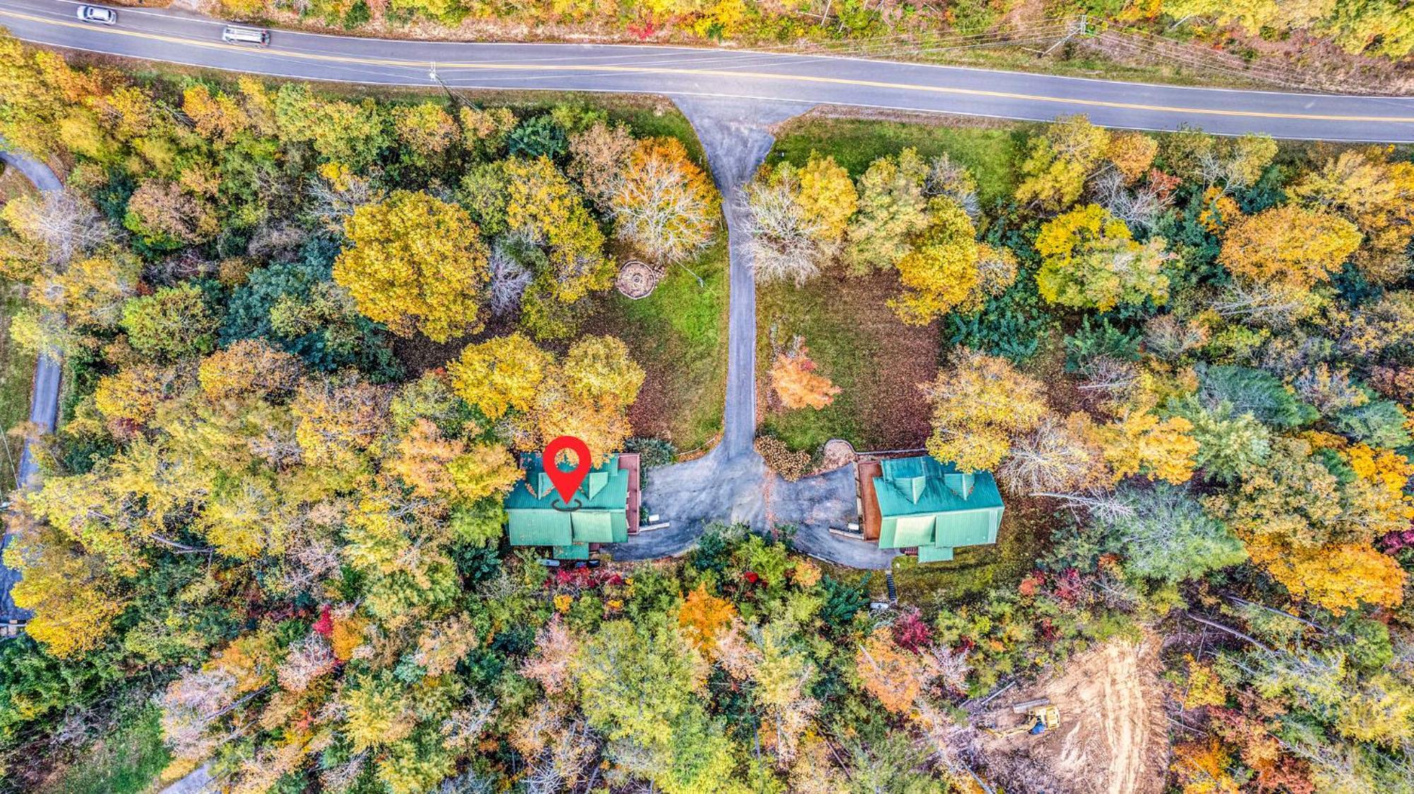 Relaxation Retreat - Pickleball Cabin - Wi-Fi, Fire Pit With Bar, Ev, Game Room, Hot Tub, Pool Access - Mins To Pf Sevierville Zewnętrze zdjęcie