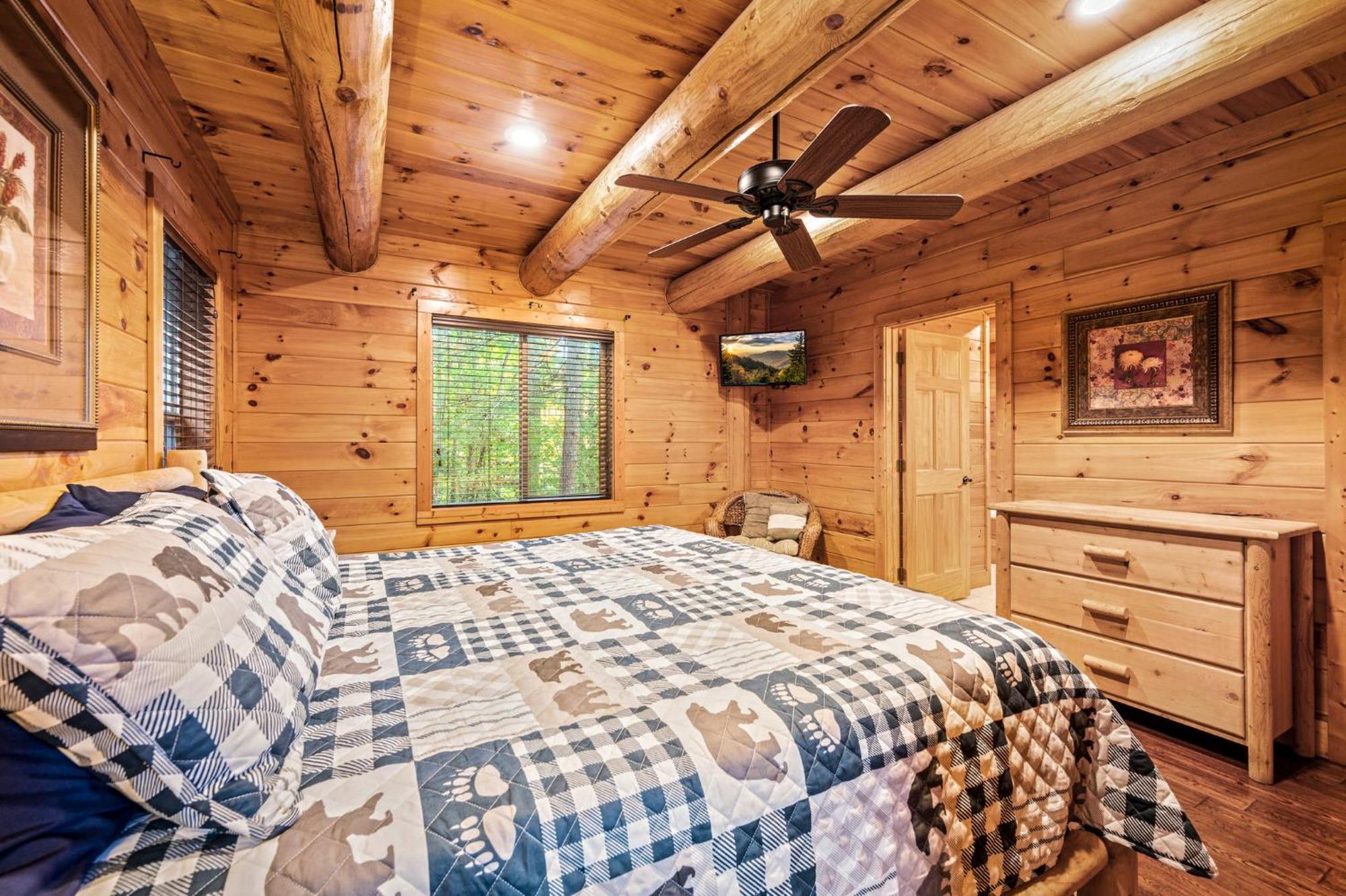 Relaxation Retreat - Pickleball Cabin - Wi-Fi, Fire Pit With Bar, Ev, Game Room, Hot Tub, Pool Access - Mins To Pf Sevierville Zewnętrze zdjęcie