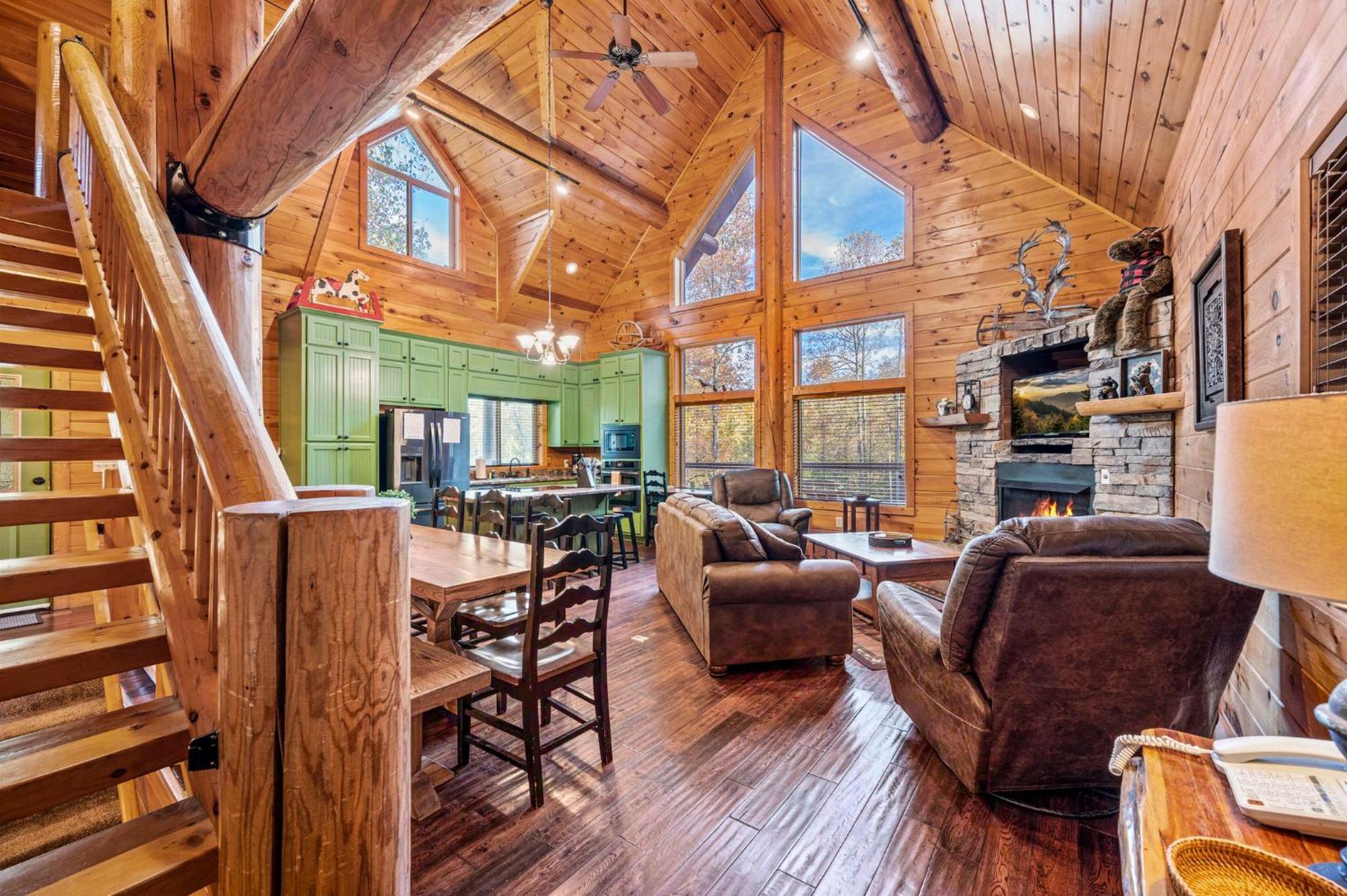 Relaxation Retreat - Pickleball Cabin - Wi-Fi, Fire Pit With Bar, Ev, Game Room, Hot Tub, Pool Access - Mins To Pf Sevierville Zewnętrze zdjęcie